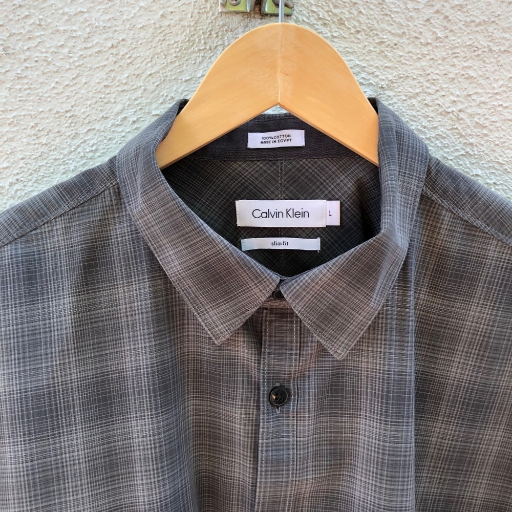 Calvin Klein Men's Short Sleeve Grey Plaid Shirt